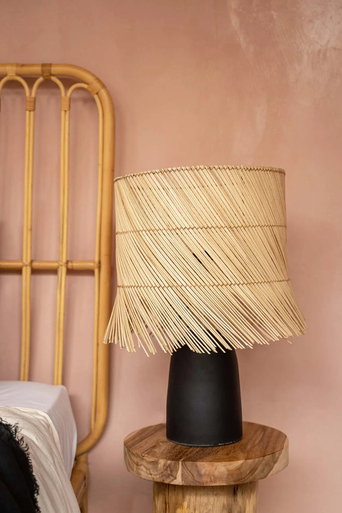 Die Rattan-Tischlampe - Schwarz Natur