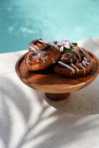 The Teak Root Cake Dish - M