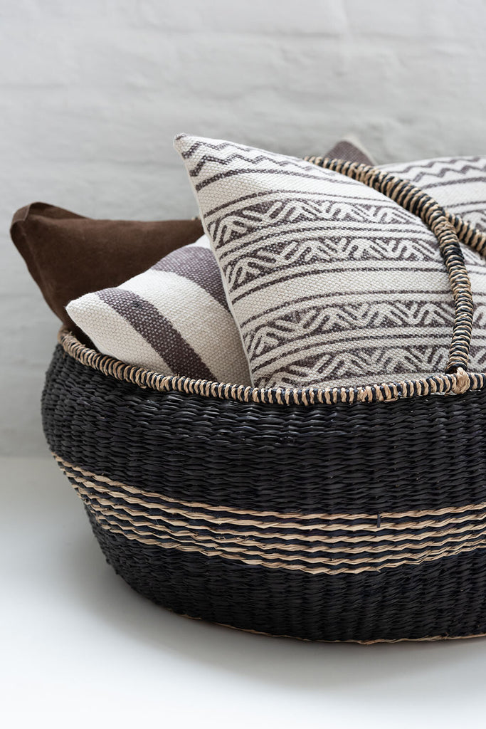 Set 2 Baskets Round Seagrass Black